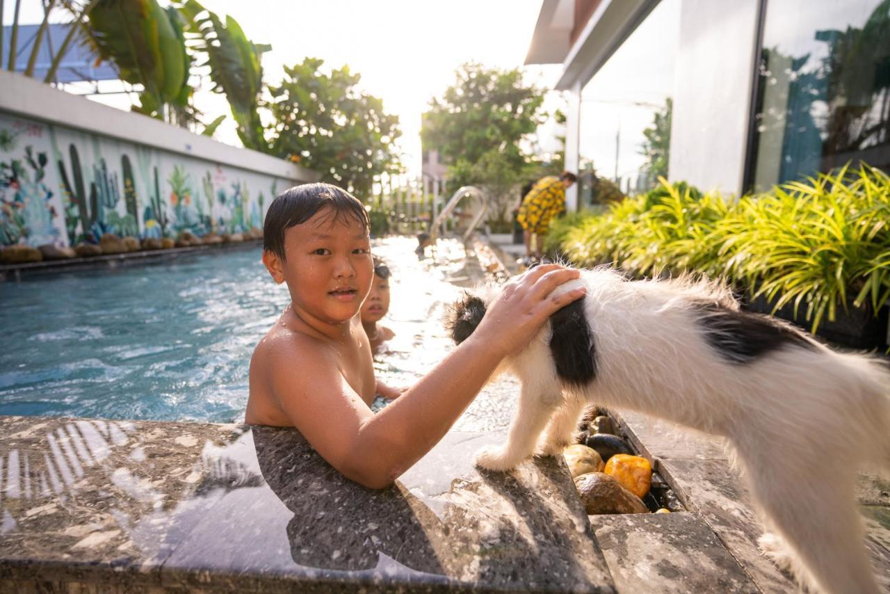 Hoianese Lip Lip Pool Hotel Hội An Buitenkant foto