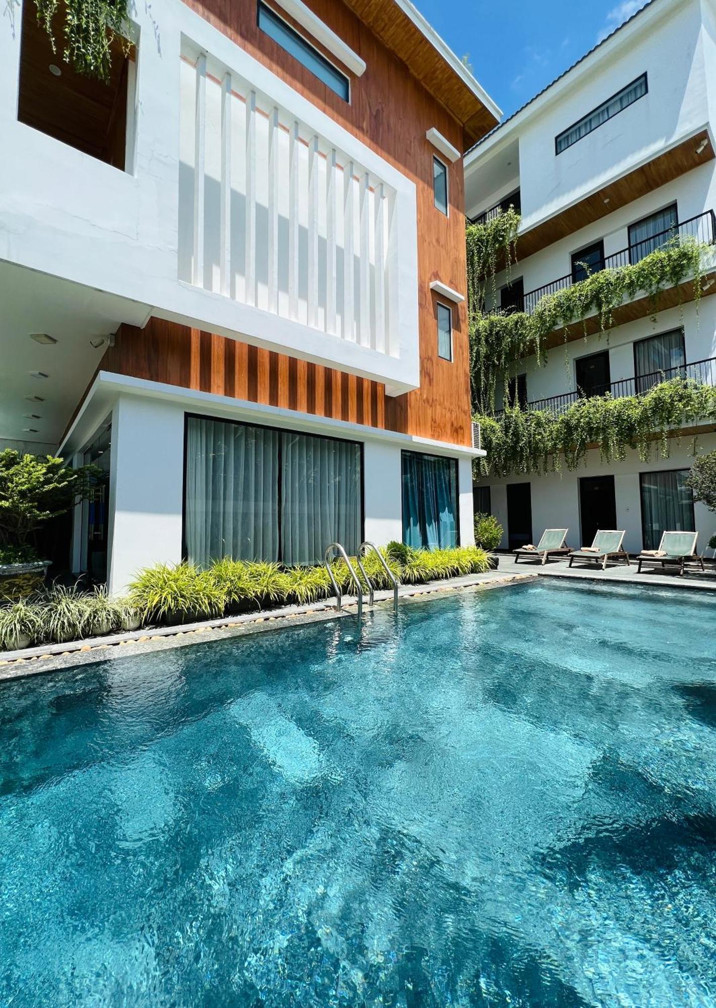 Hoianese Lip Lip Pool Hotel Hội An Buitenkant foto